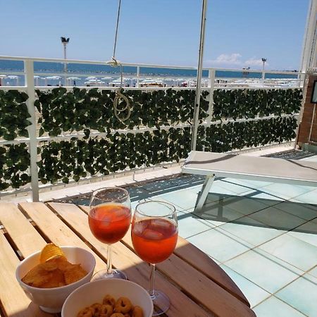 Incantevole Casa Sul Mare Vicino A Roma Nettuno Luaran gambar