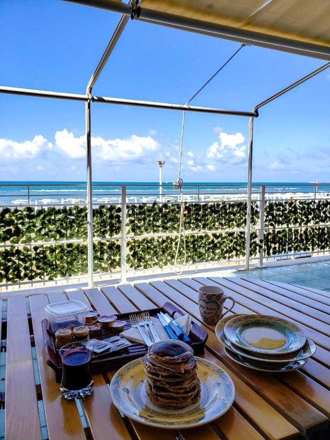 Incantevole Casa Sul Mare Vicino A Roma Nettuno Luaran gambar