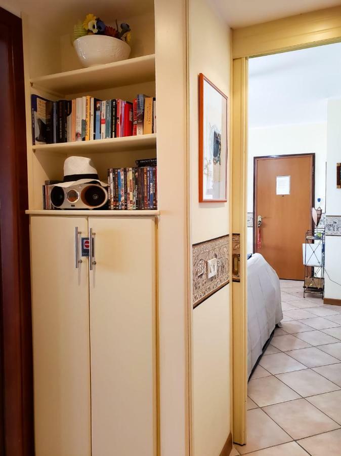 Incantevole Casa Sul Mare Vicino A Roma Nettuno Luaran gambar